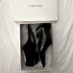 NEW Calvin Klein black leather boots, size 8
